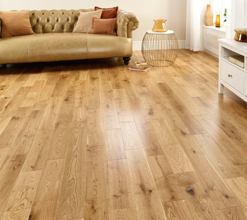 Lusso-Florence-Natural-Smooth-UV-Lacquered-Solid-Oak-125mm_03e56d54-30ae-4e9b-83fa-2133bd1630a1